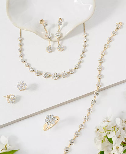 Stunning 2 Ct. T.W. Diamond Flower Cluster Link Bracelet in 14K Gold - Exclusively at Macy's