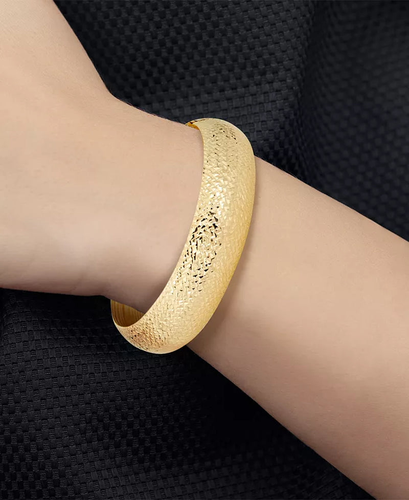 Stunning 14K Gold Diamond-Cut Wide Bangle Bracelet