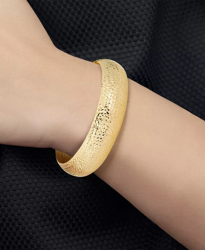 Stunning 14K Gold Diamond-Cut Wide Bangle Bracelet